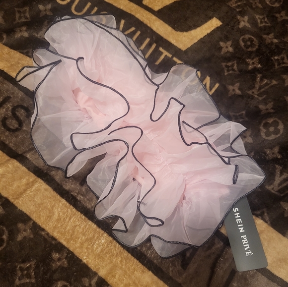 Ruffled tube top - Picture 5 of 5